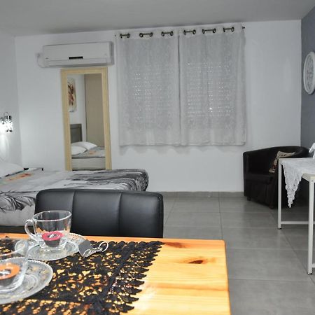 Sweet Dreams Apartment Tiberias Exterior photo